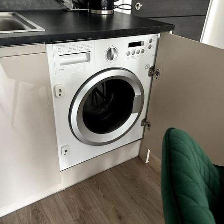 Luxury Oaks Suite, Free Private Parking, 2 Bed 2 Bathroom Apartment, Central Solihull Birmingham Buitenkant foto